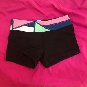 Ivivva Size 10 shorts black with cute waistband